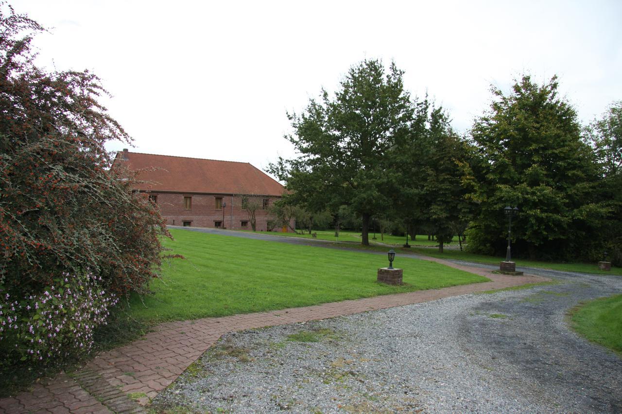 Hotel Les Charmilles De Mormal Landrecies Экстерьер фото