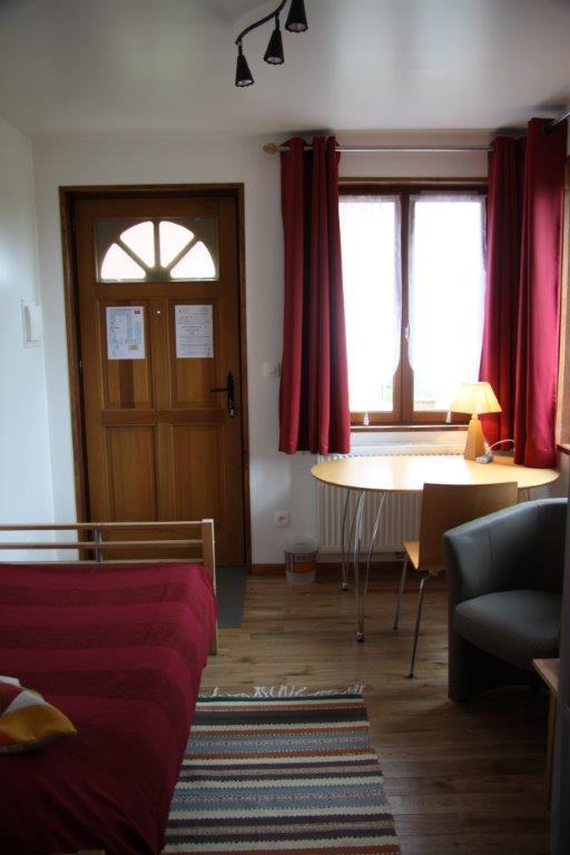 Hotel Les Charmilles De Mormal Landrecies Экстерьер фото